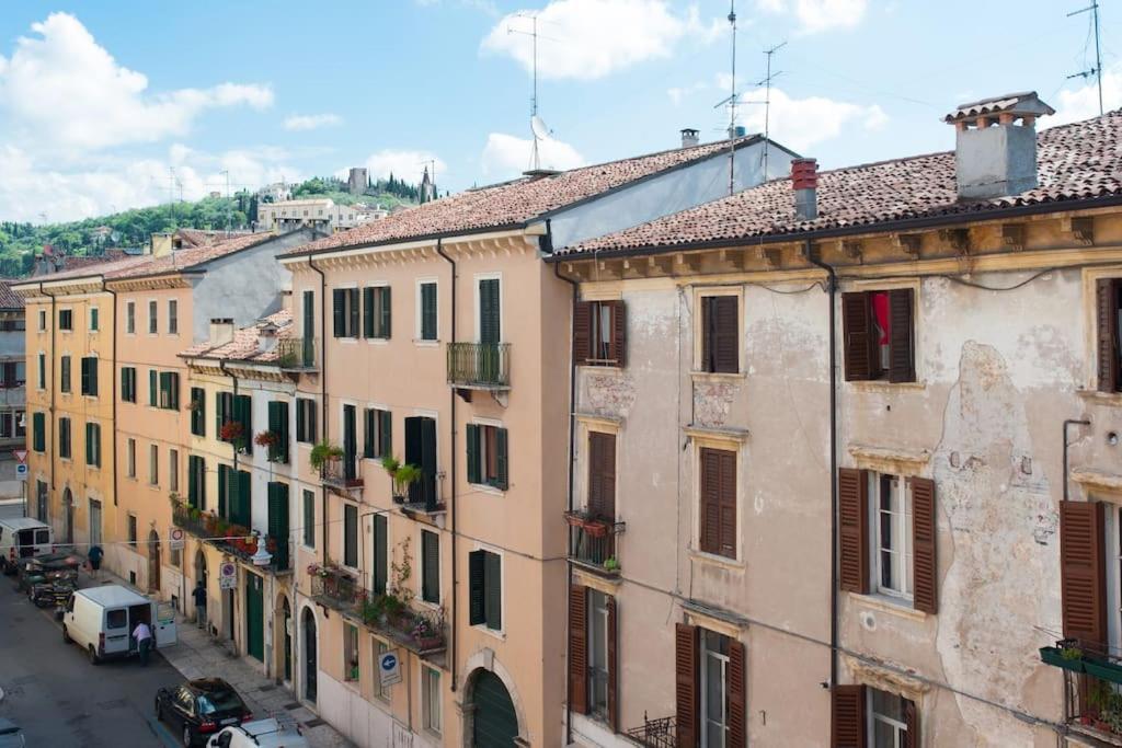 Di Tutto Punto In Centro A Verona Esterno foto